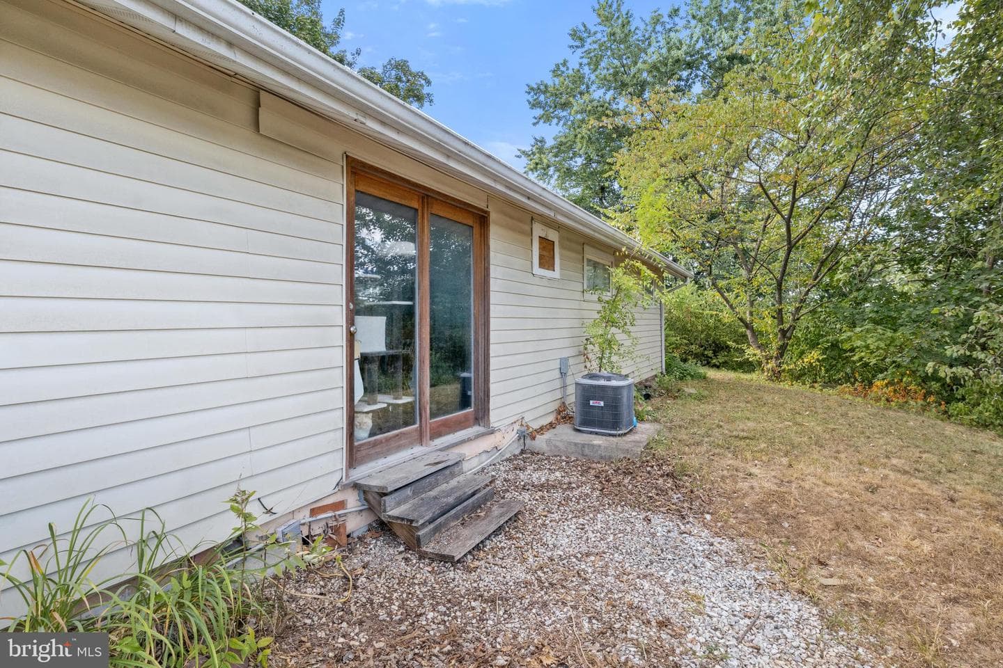 90 Hull Drive photo 22