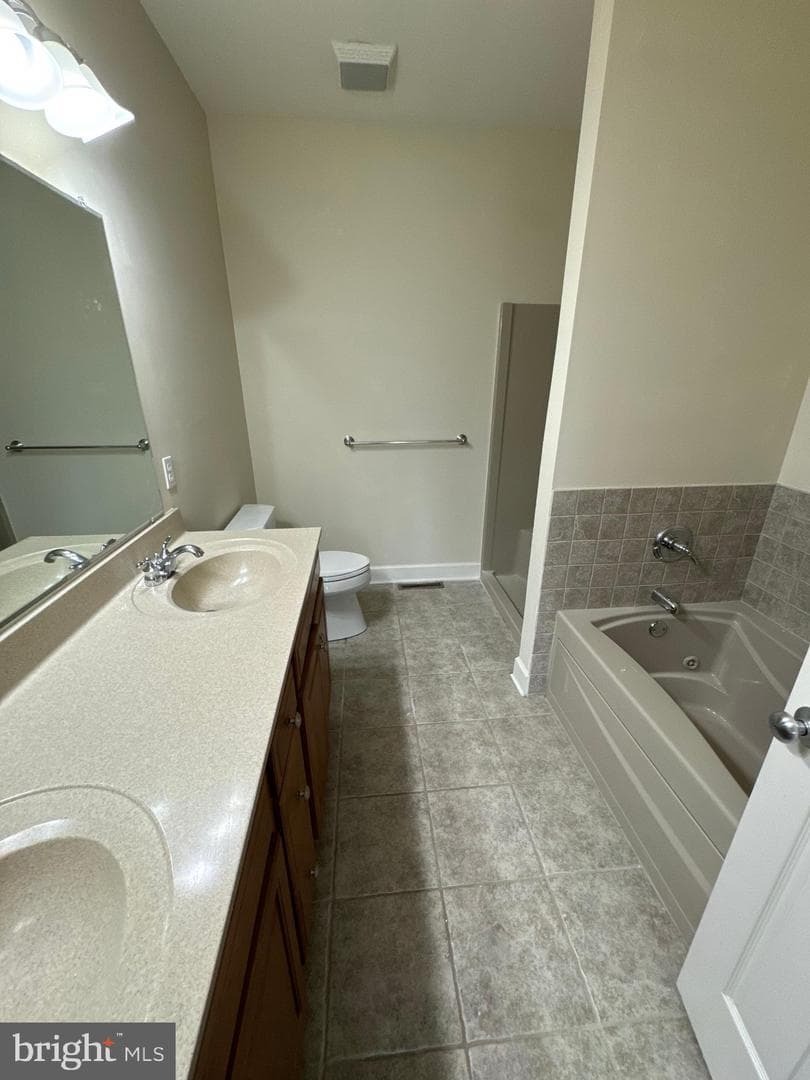 12 Kingswood Drive photo 10