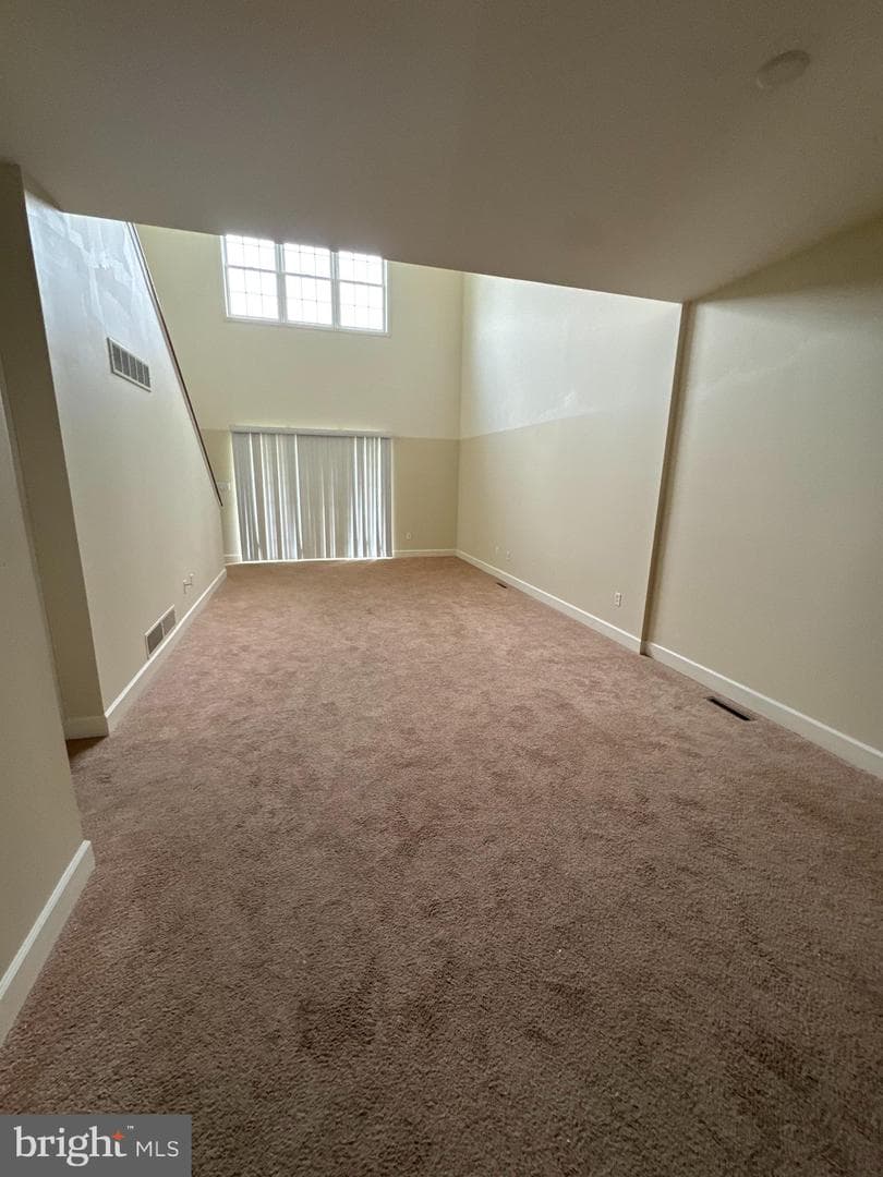 12 Kingswood Drive photo 4