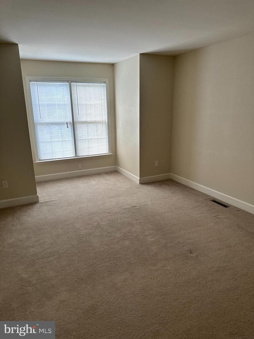 12 Kingswood Drive photo 7