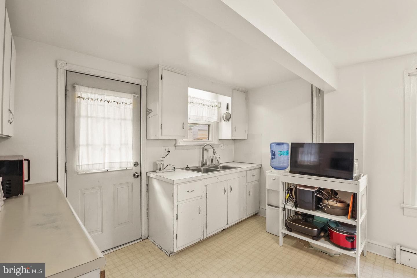 56 E Frederick Street photo 8
