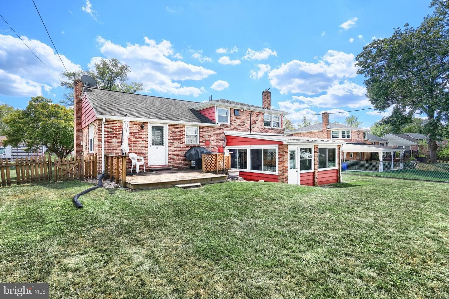 2437 Schoolhouse Lane photo 23