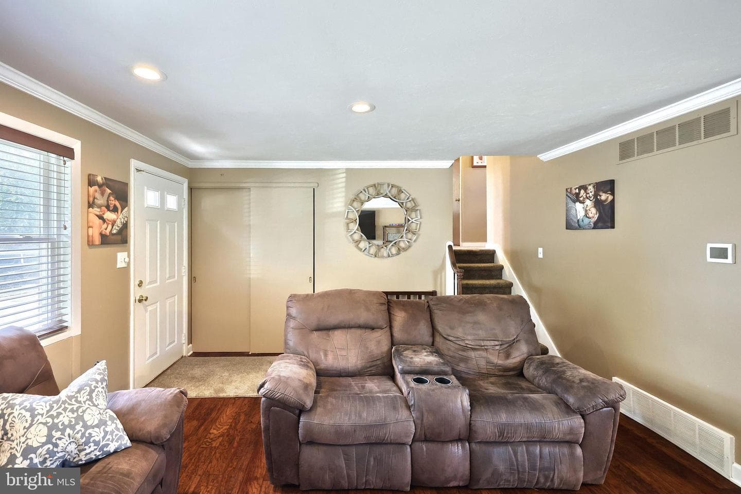 2437 Schoolhouse Lane photo 5