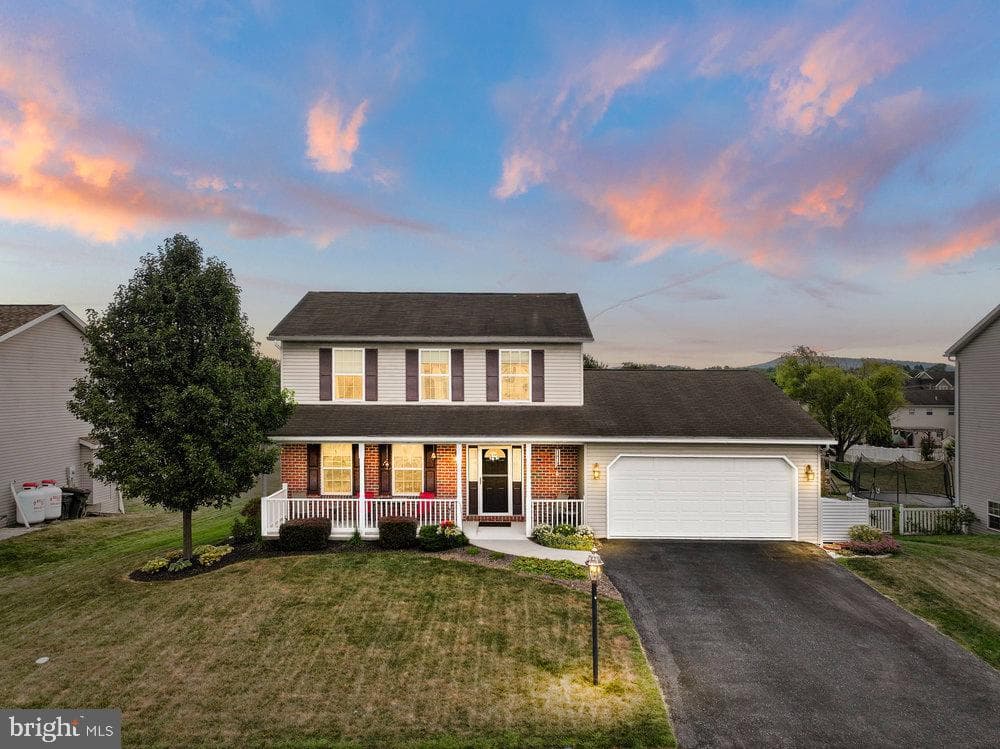 151 Martel Circle photo 2