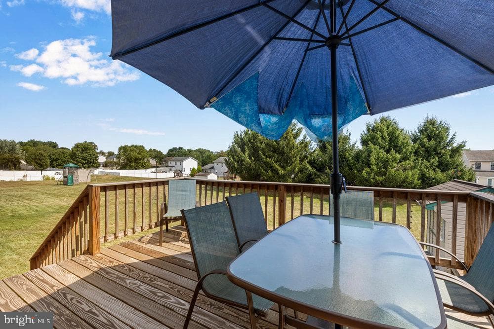 151 Martel Circle photo 34