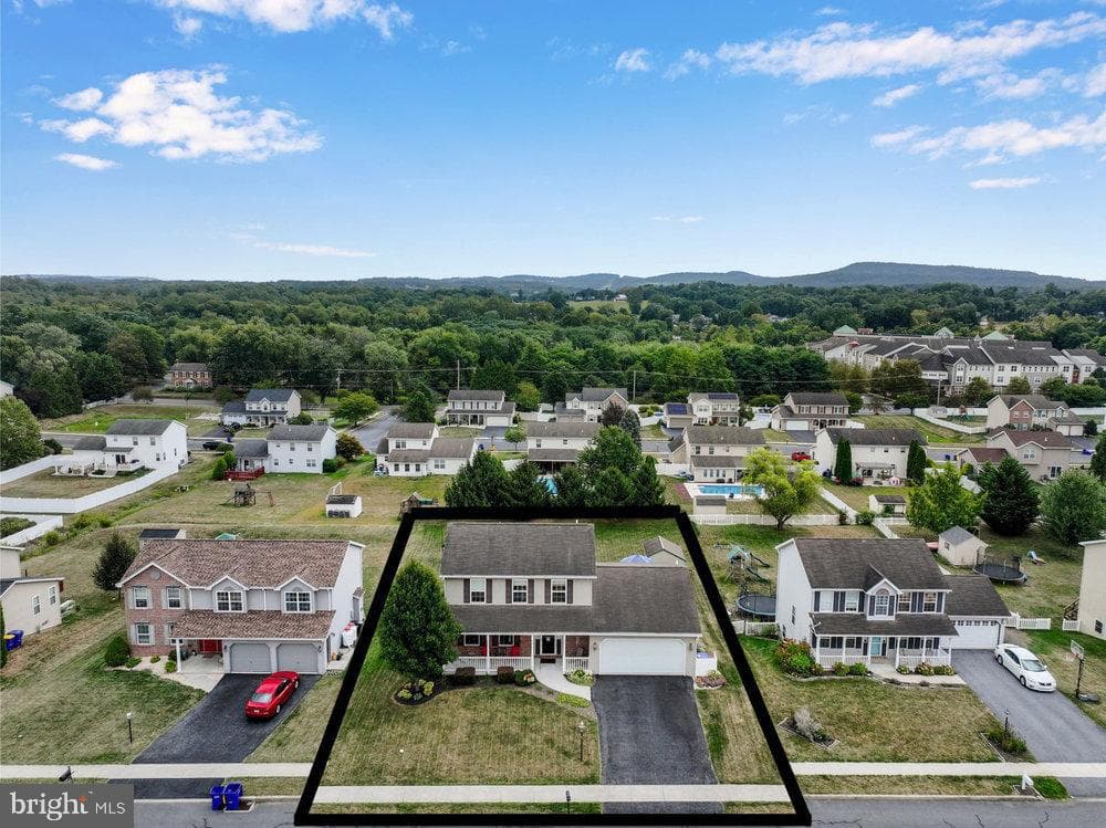 151 Martel Circle photo 43