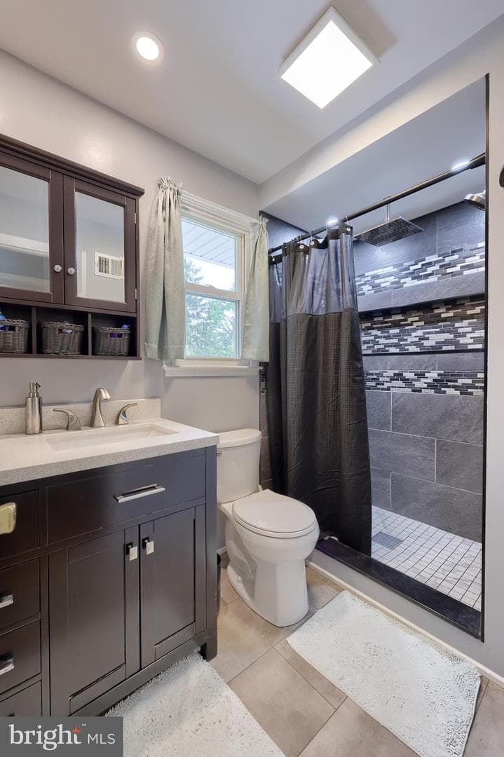 109 Lyle Circle photo 25