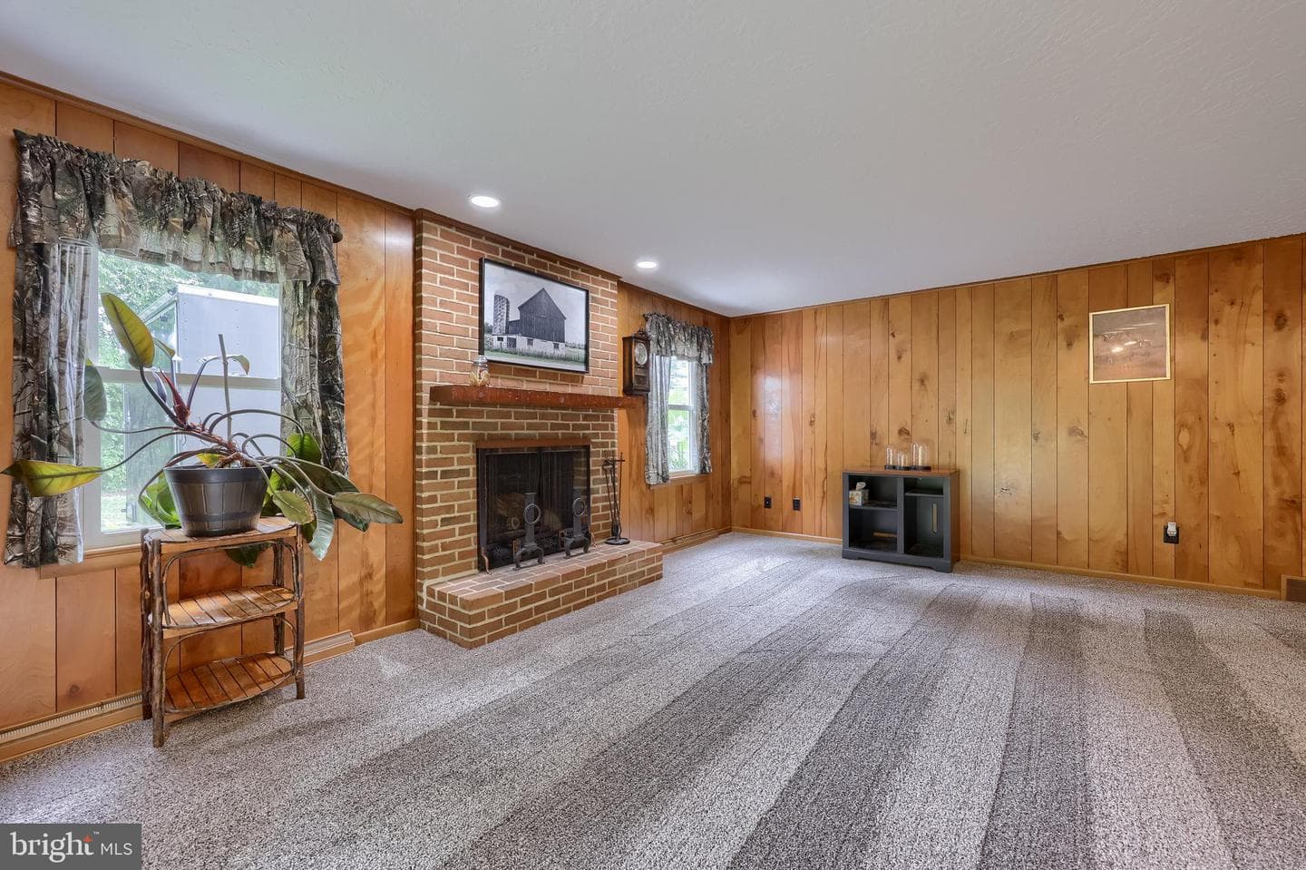 109 Lyle Circle photo 38