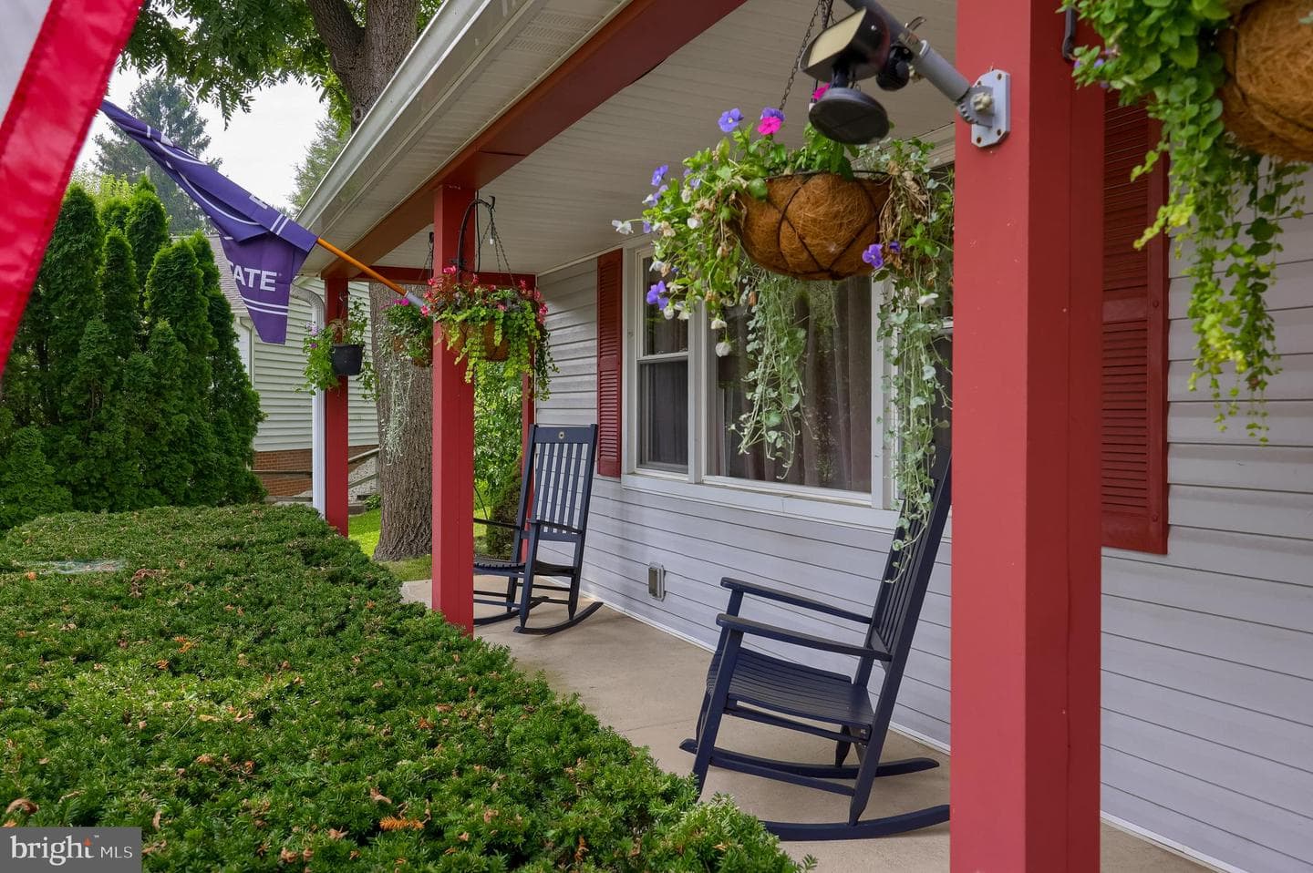 109 Lyle Circle photo 4