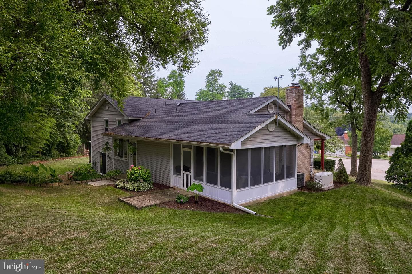 109 Lyle Circle photo 45