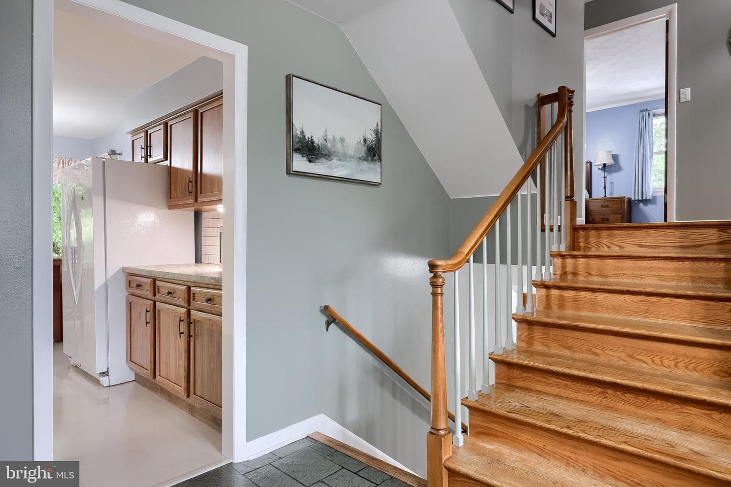 109 Lyle Circle photo 7