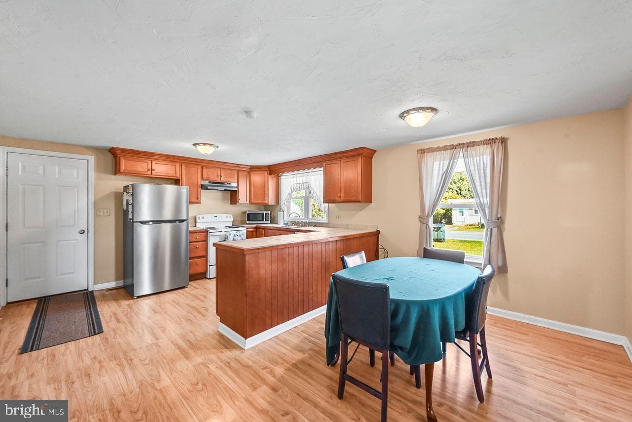 400 Fairview Drive photo 11