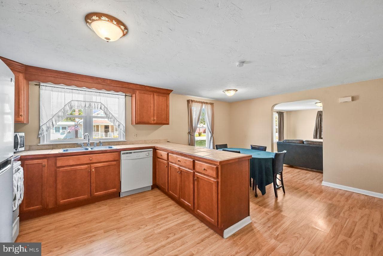 400 Fairview Drive photo 14
