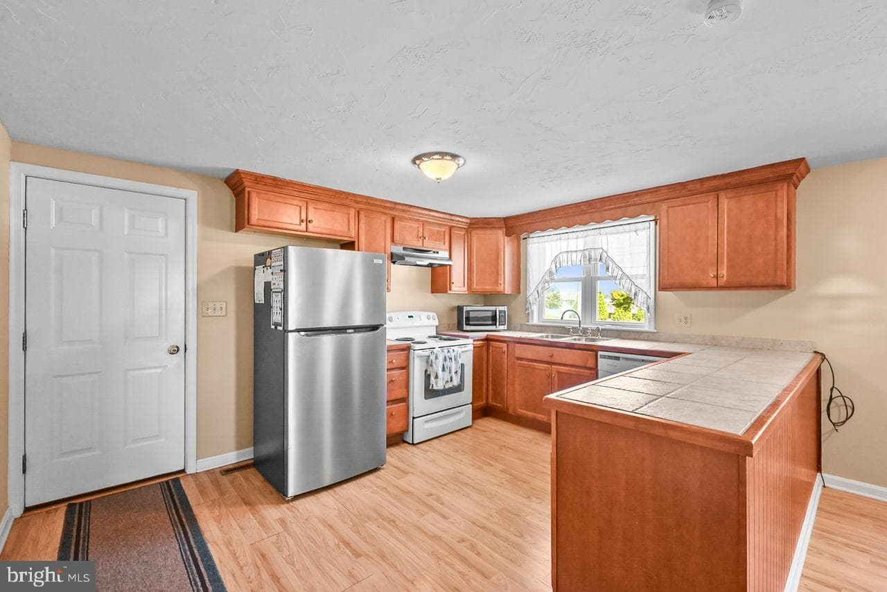 400 Fairview Drive photo 17