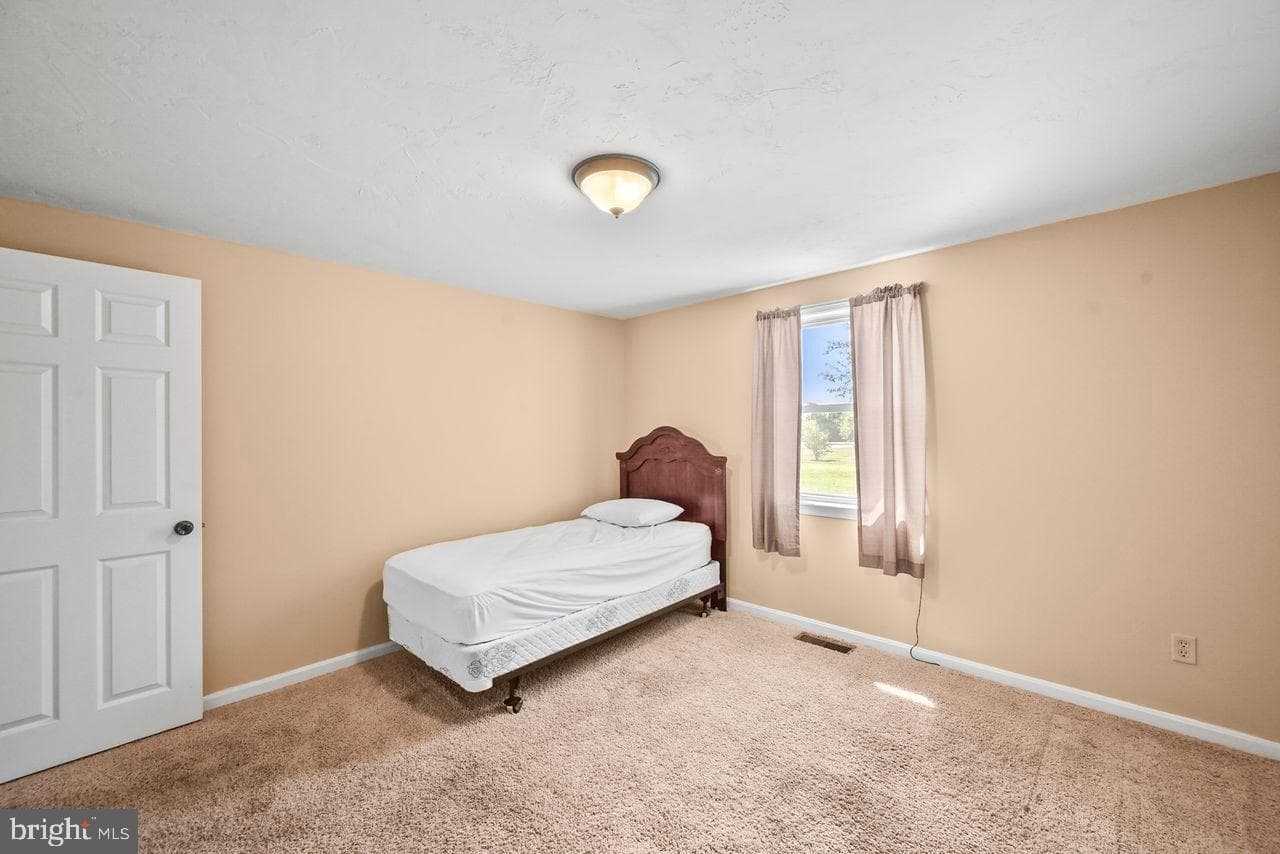 400 Fairview Drive photo 19