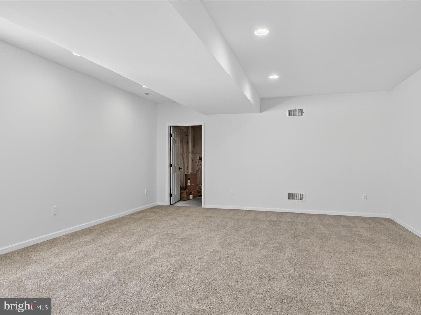 1275 Dietz Road photo 30