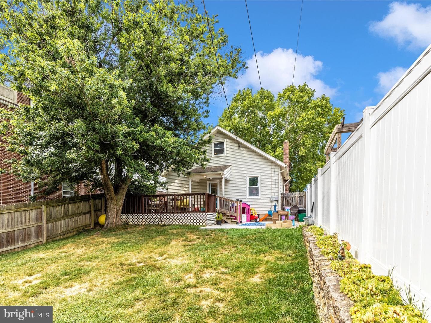 254 Princess Street photo 30