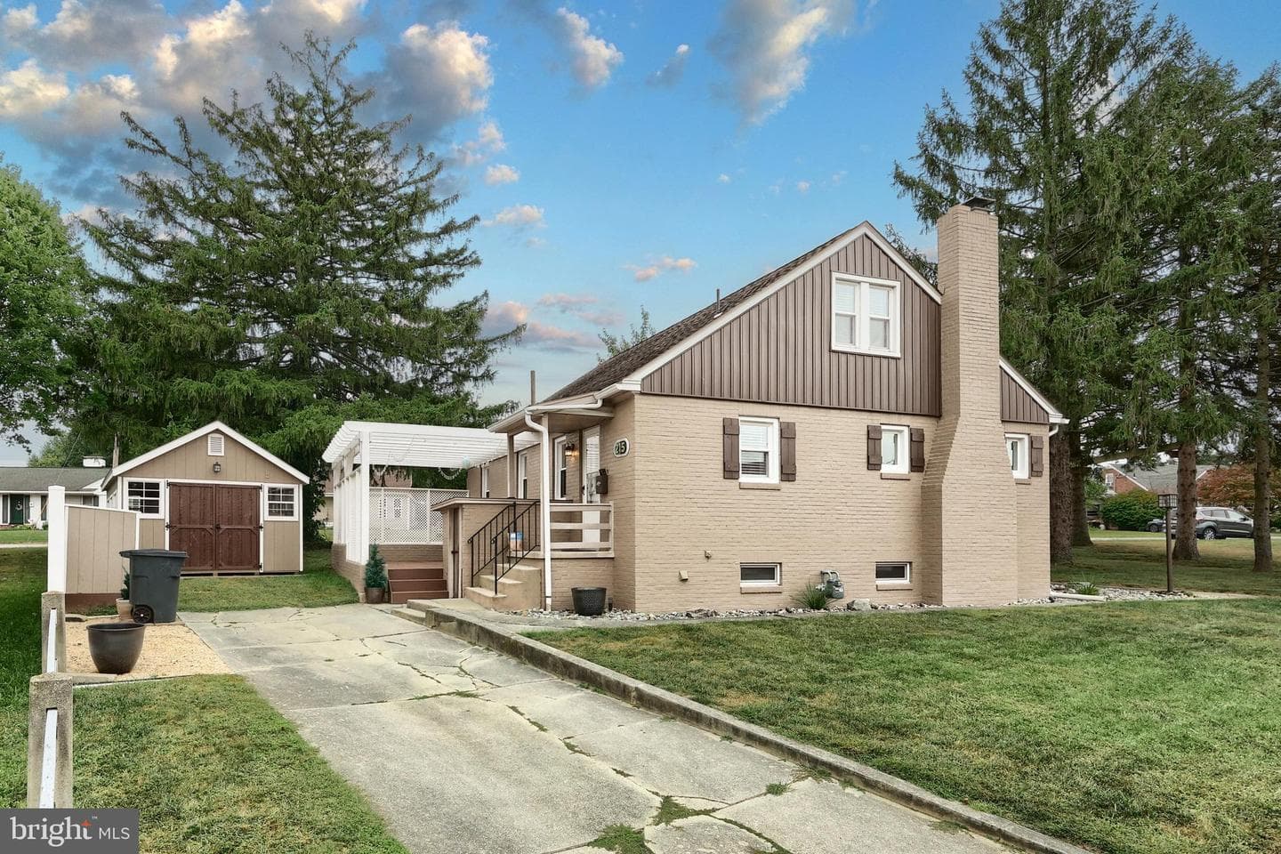 215 N Stephen Place photo 33