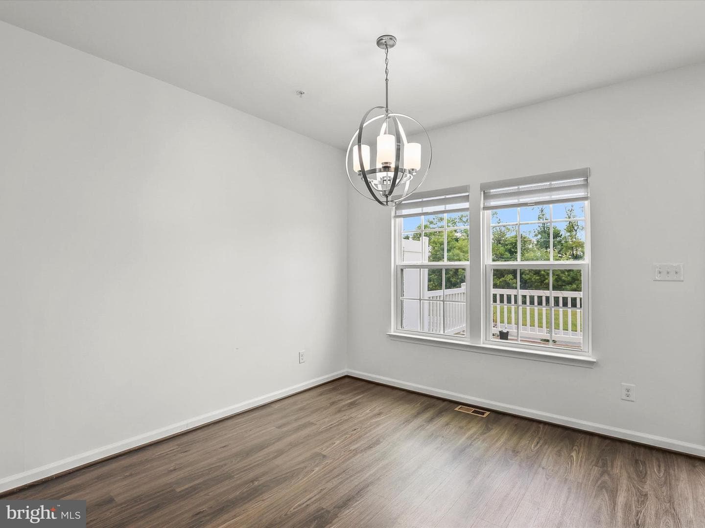 1215 Rannoch Lane photo 11