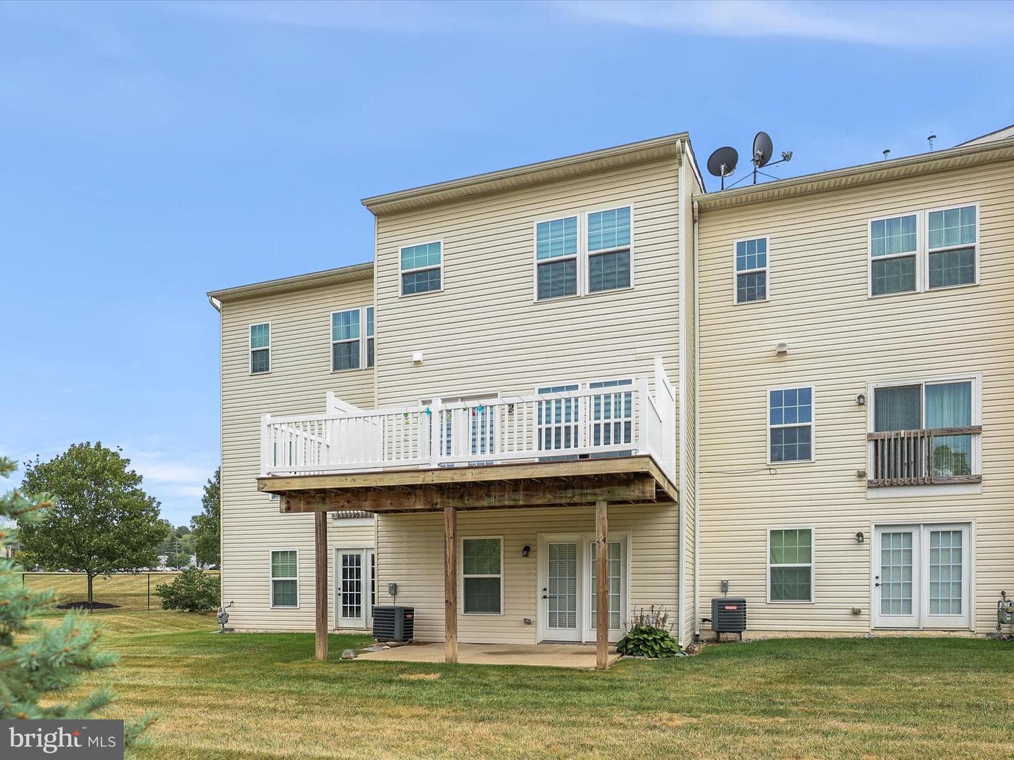 1215 Rannoch Lane photo 38