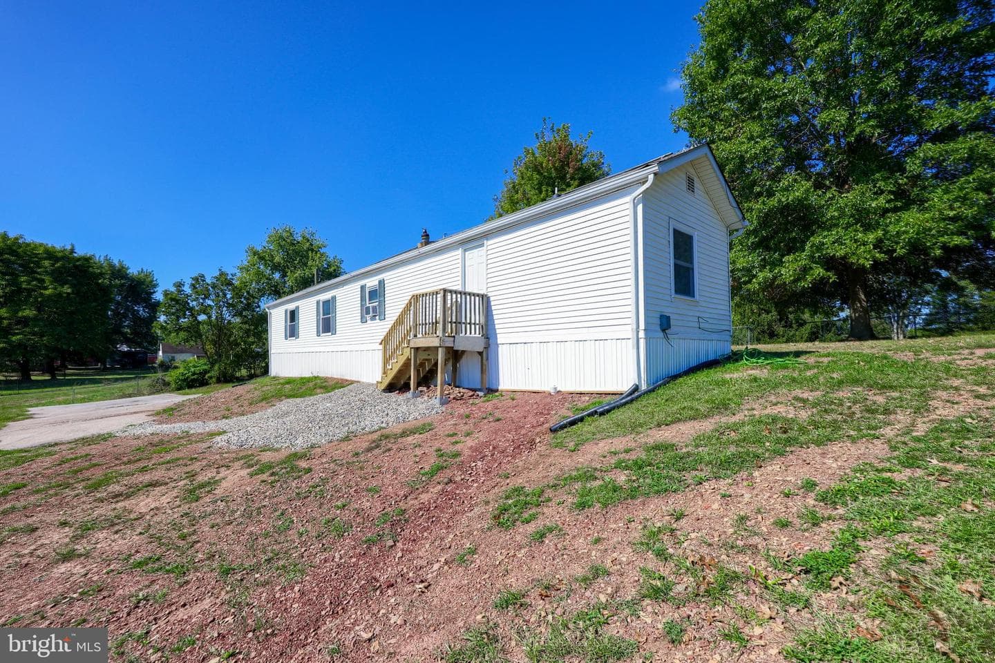 4391 Schoolhouse Road photo 32