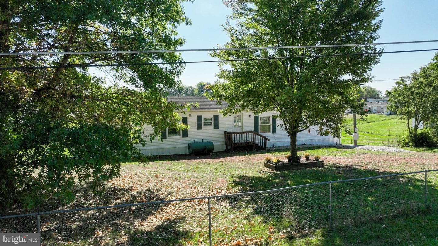 4391 Schoolhouse Road photo 37