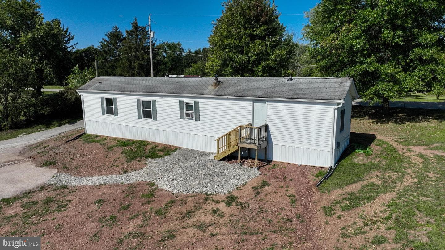 4391 Schoolhouse Road photo 46