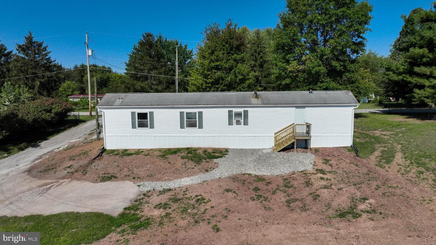 4391 Schoolhouse Road photo 47