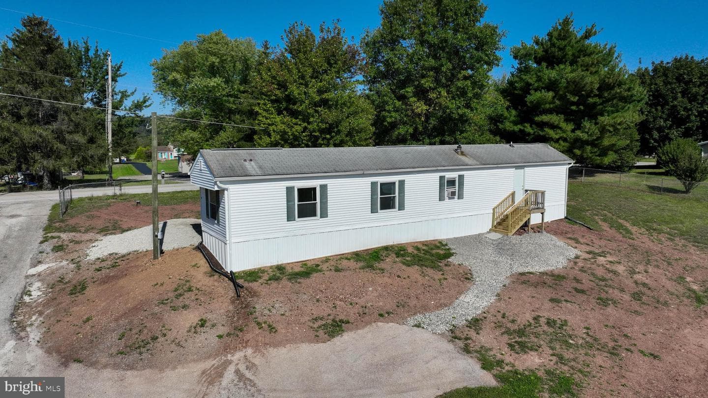 4391 Schoolhouse Road photo 48