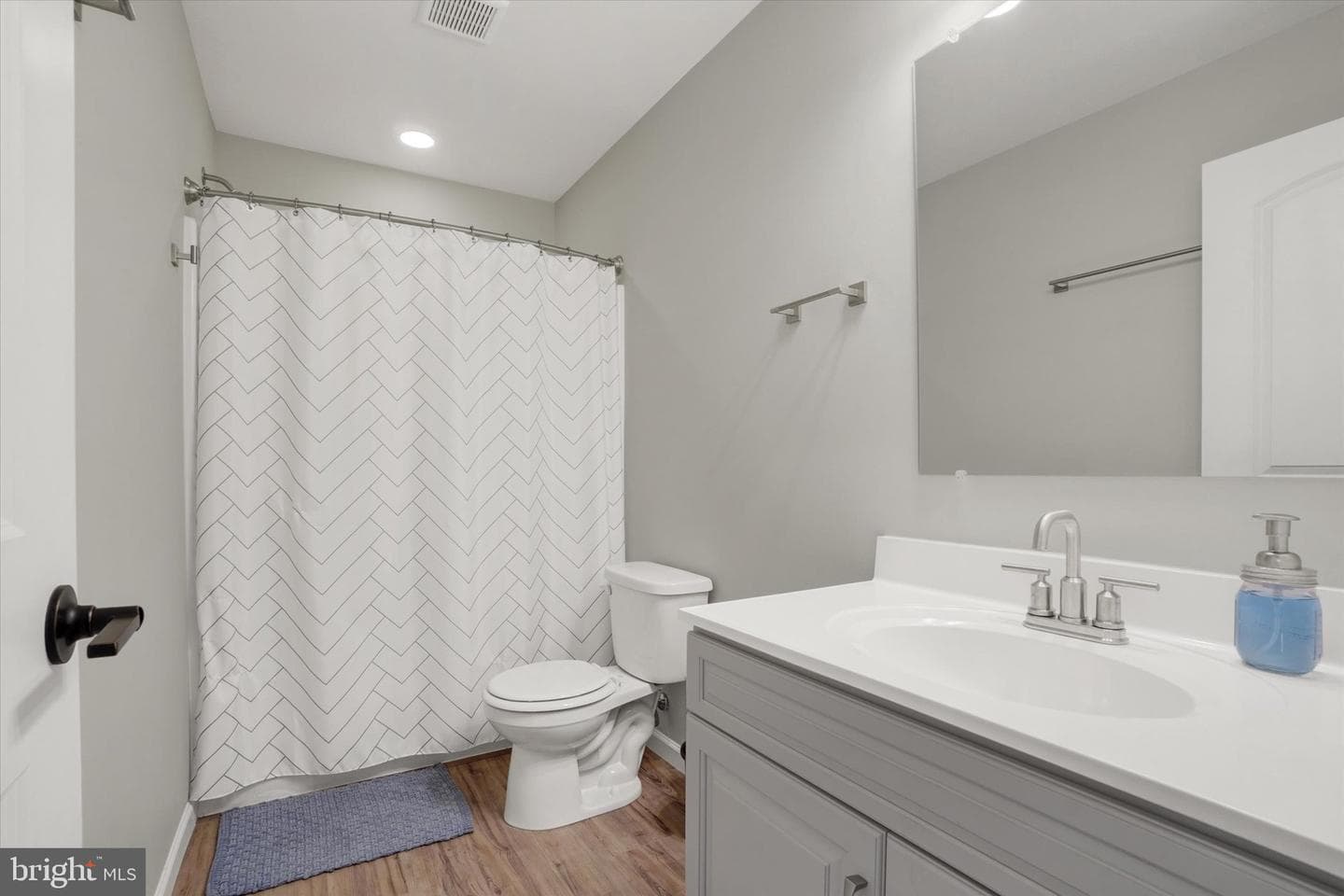 705 Seaton Drive photo 20