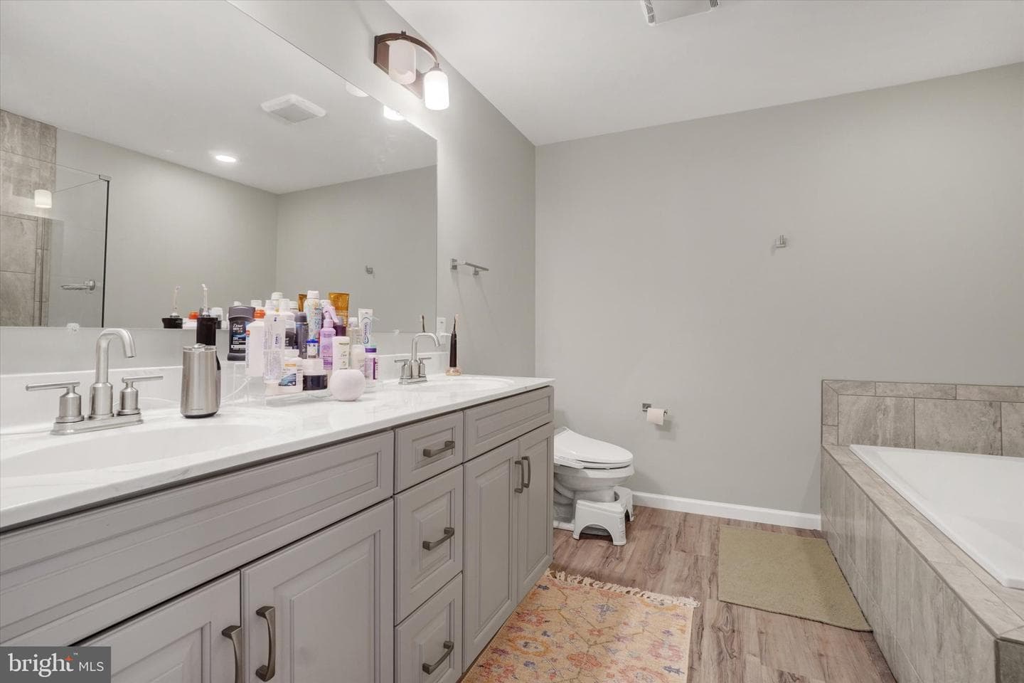 705 Seaton Drive photo 24