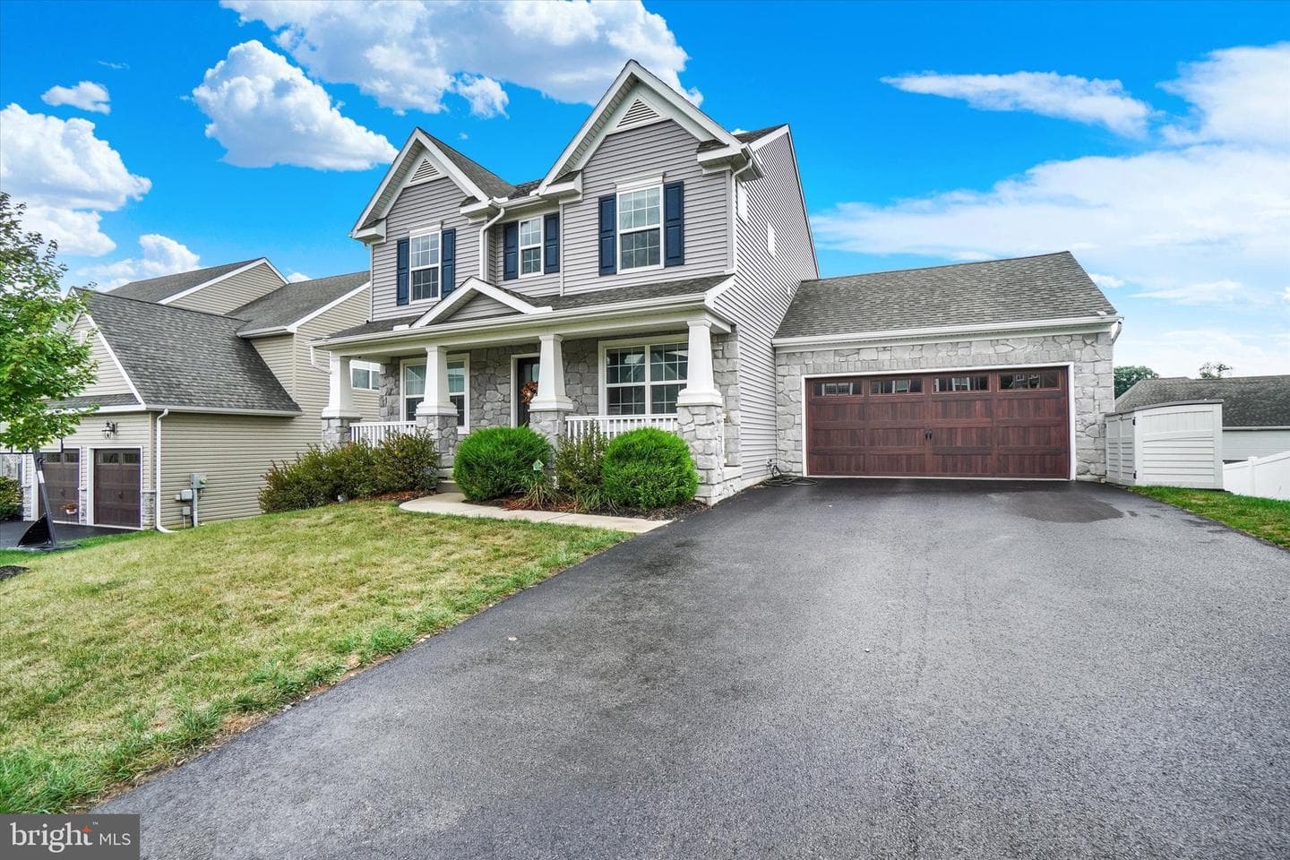 705 Seaton Drive photo 3