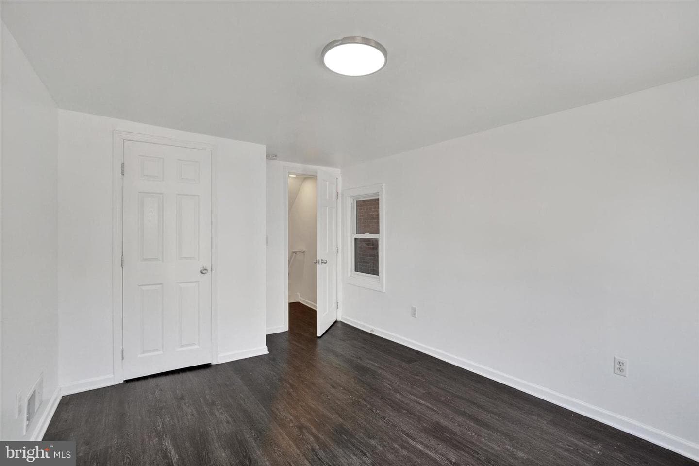 41 N West Street photo 15