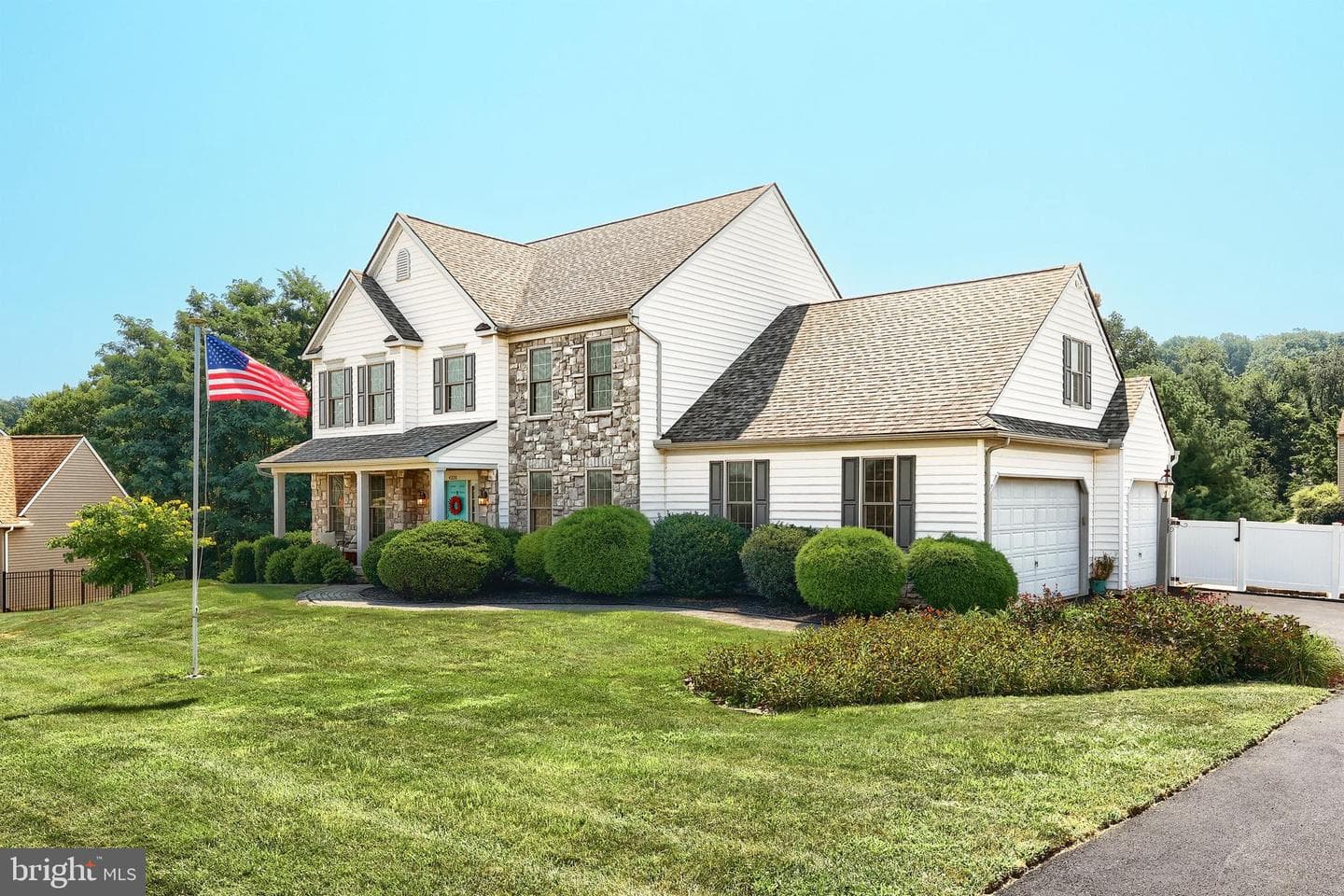 4220 Peach Orchard Hollow photo 3