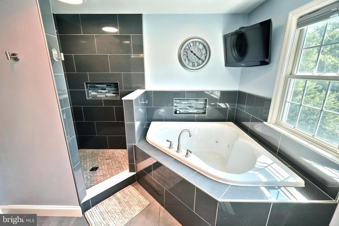 4220 Peach Orchard Hollow photo 36
