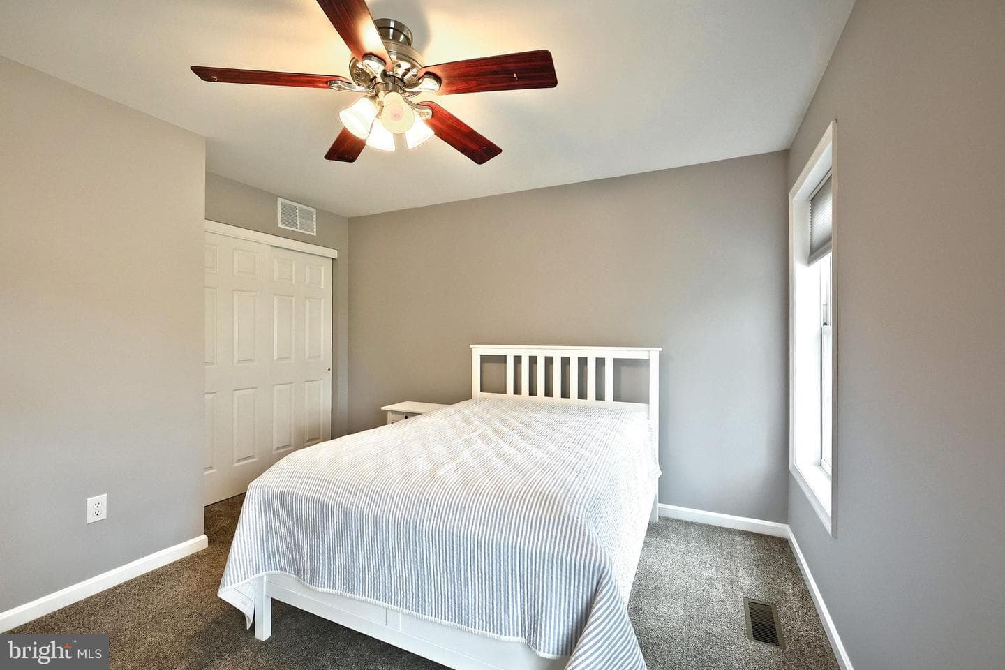 2140 Thoroughbred Court photo 29