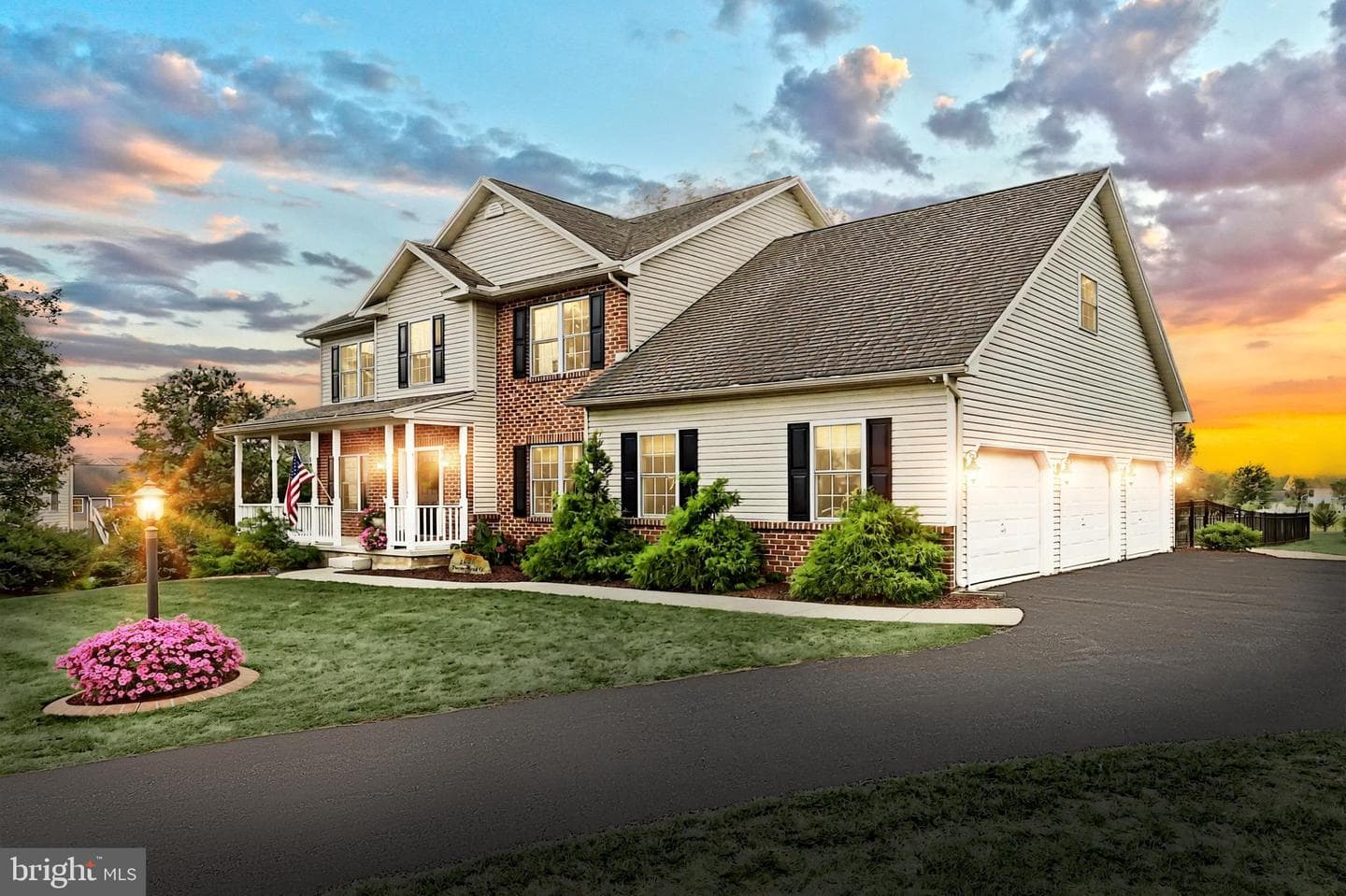 2140 Thoroughbred Court photo 3