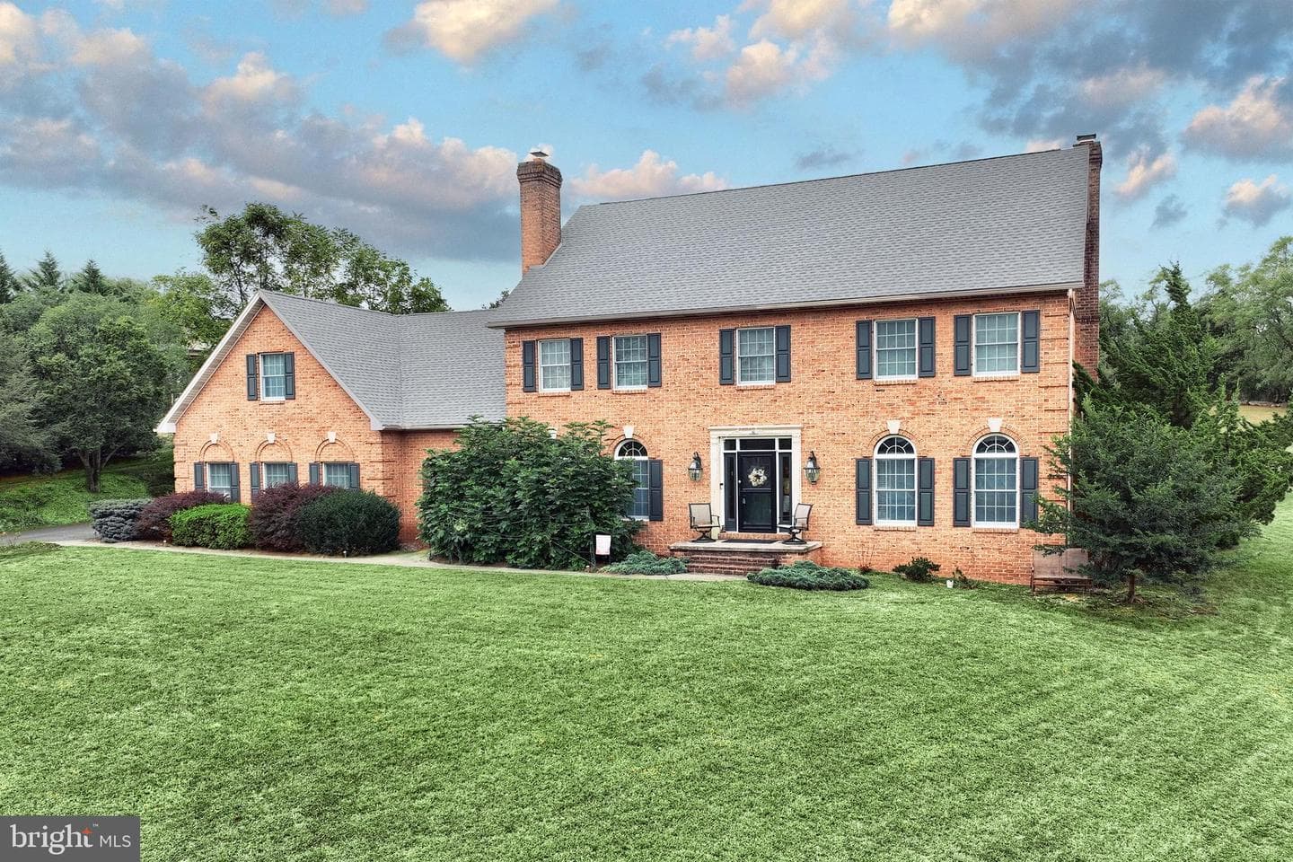 1425 Brittany Drive photo 3