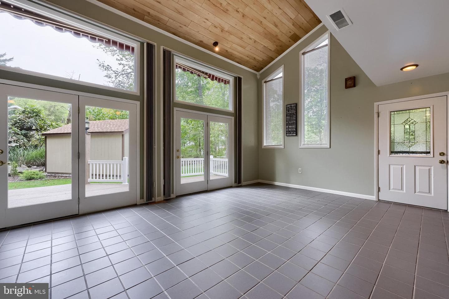 55 Deardorff Drive photo 23