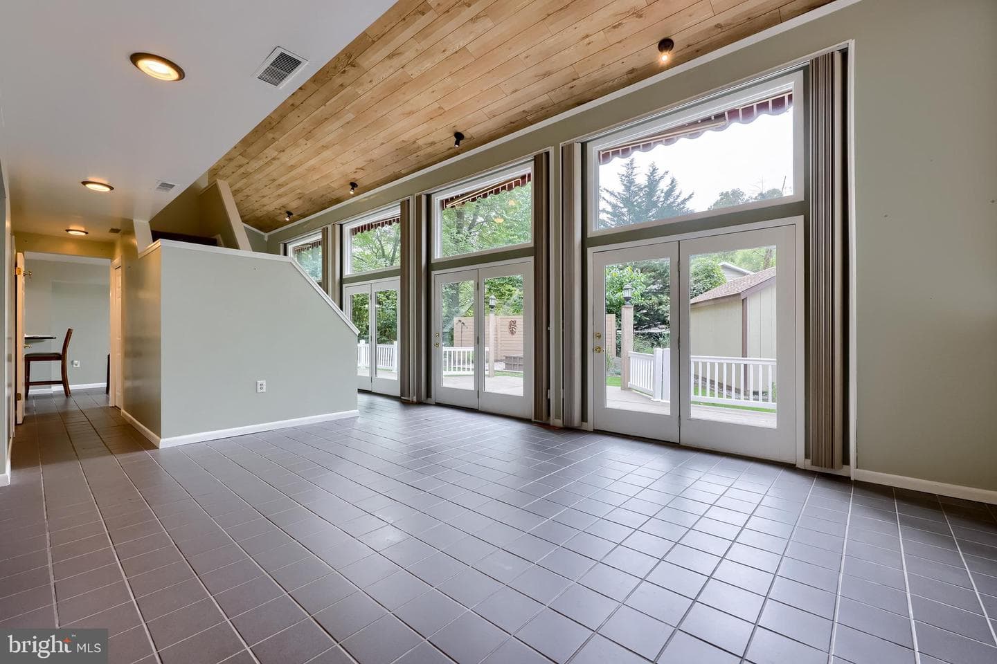 55 Deardorff Drive photo 26