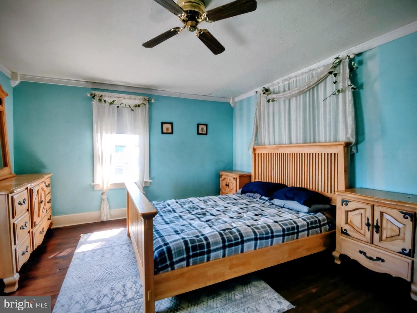 216 Charles Avenue photo 12