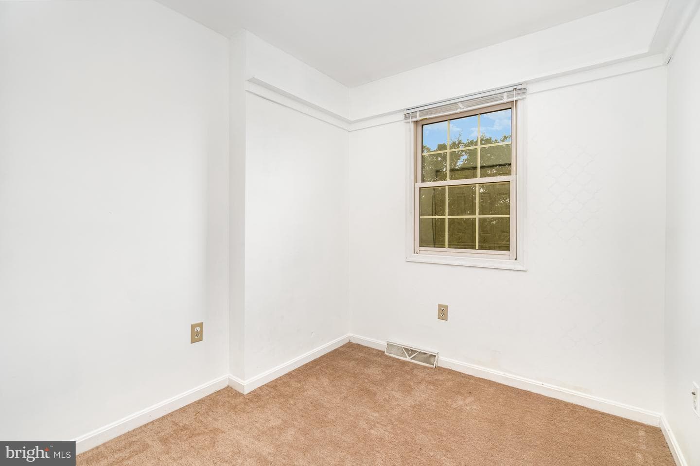 2625 Woodmont Drive photo 17