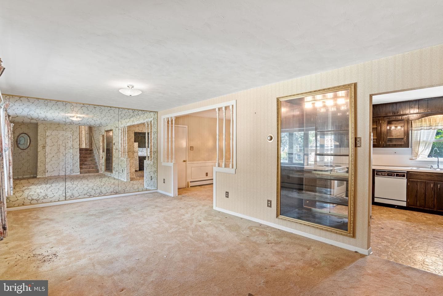 405 Clearview Road photo 2