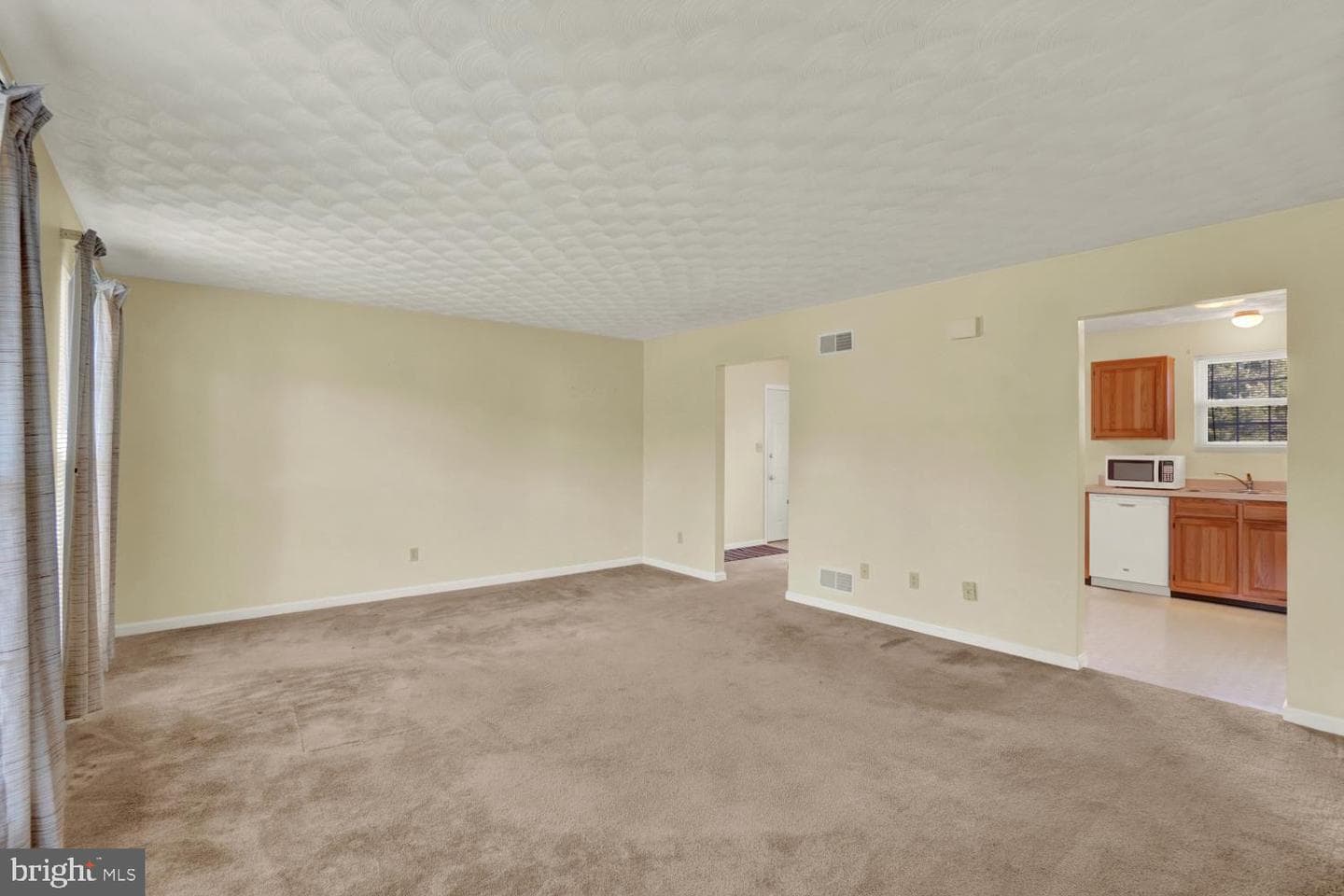 94 Piston Court photo 3