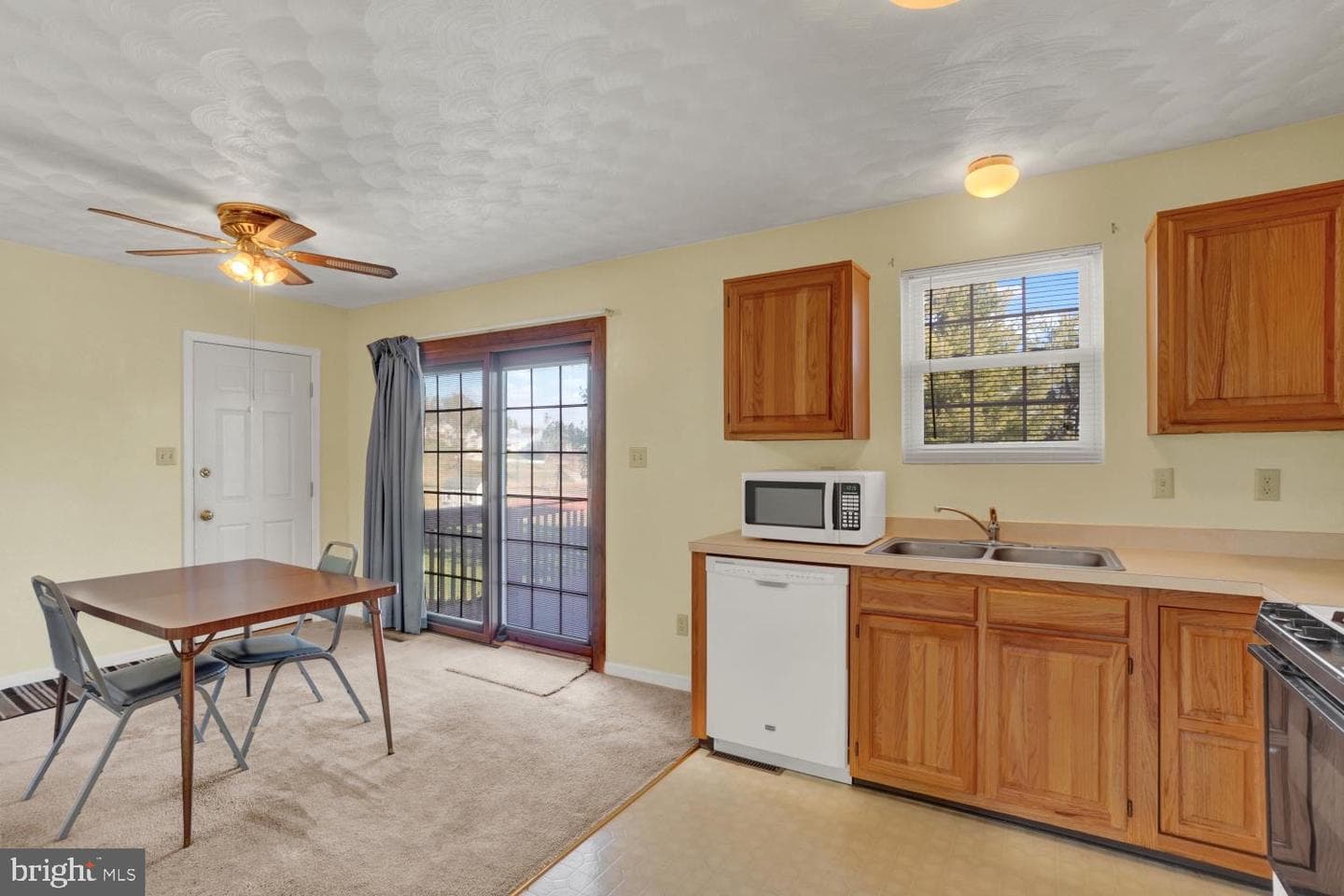 94 Piston Court photo 5