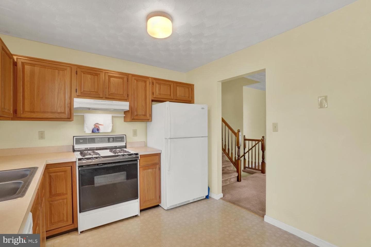 94 Piston Court photo 6
