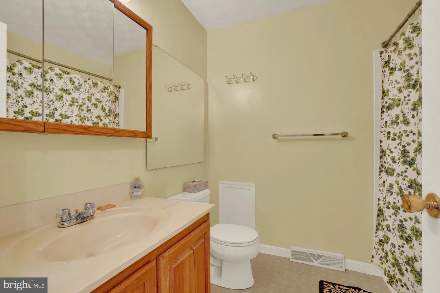 94 Piston Court photo 8