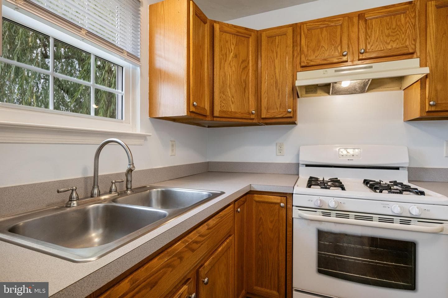 4013 Somerset Road photo 11
