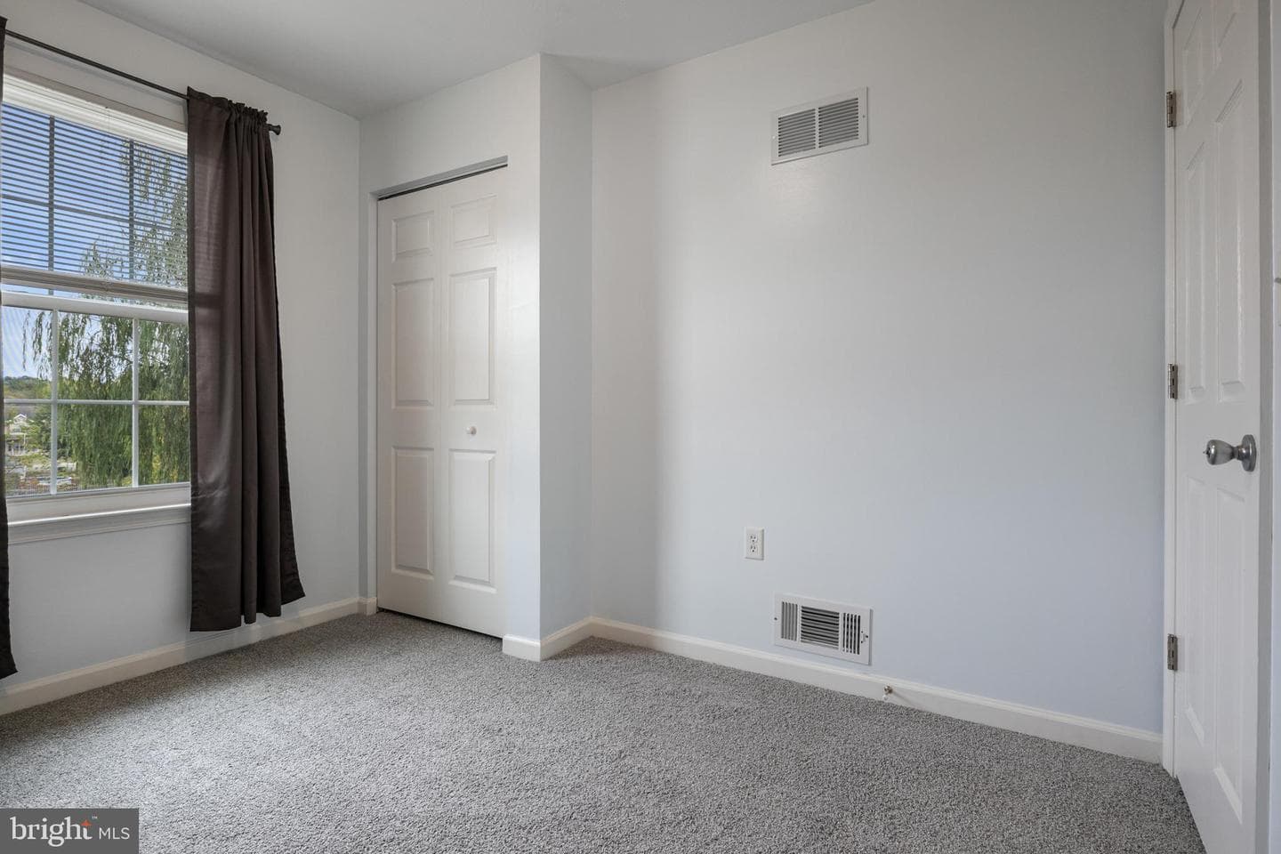 4013 Somerset Road photo 17
