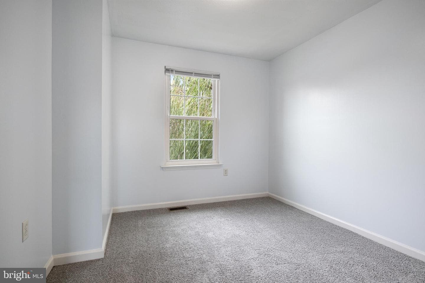 4013 Somerset Road photo 20